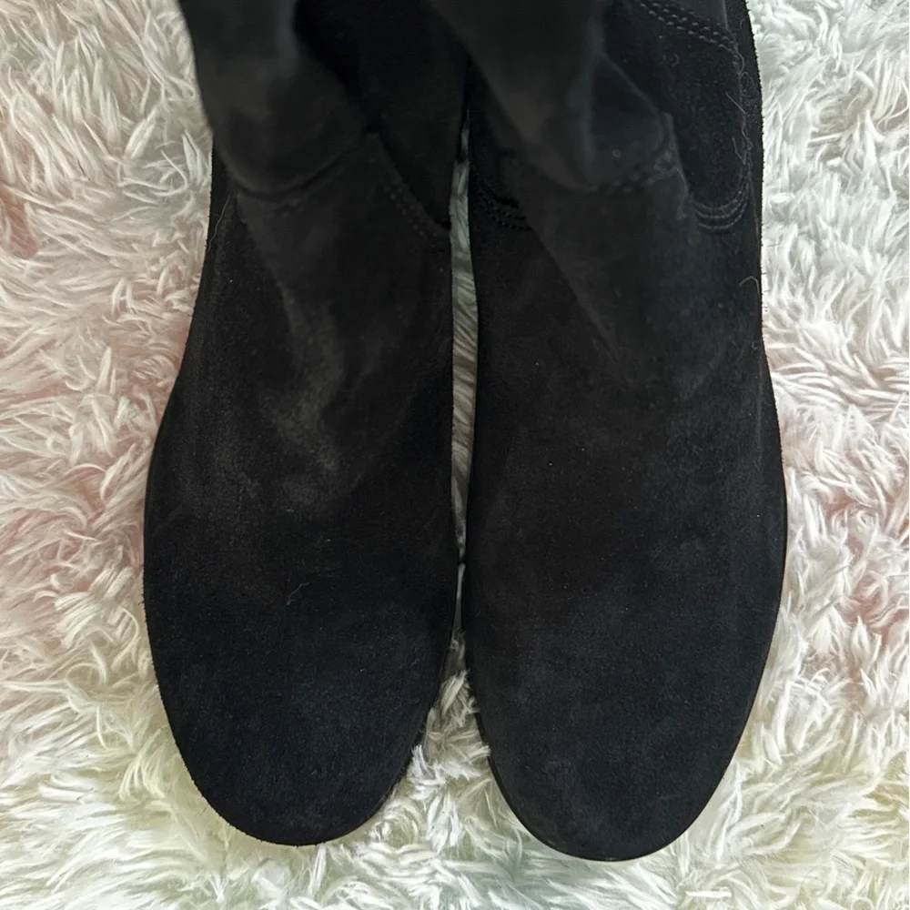 New La CANADIENNE Catey Black Suede Over the Knee Boots Size 7
